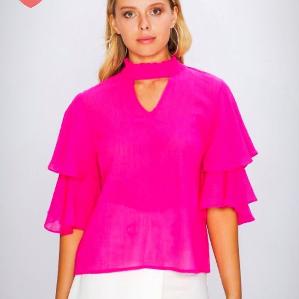 Women’s Size Medium Fuchsia Keyhole Top